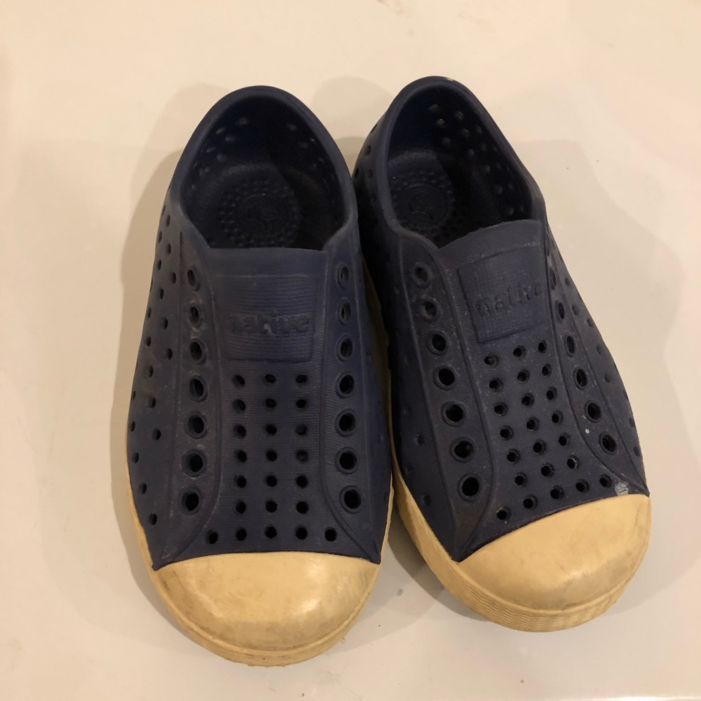 Natives Size 8